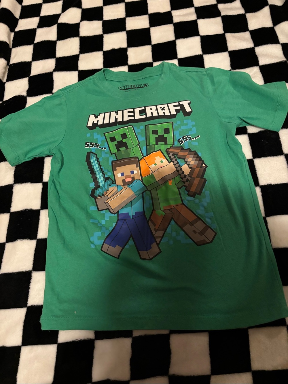Size small 6/7 Minecraft shirt small stain